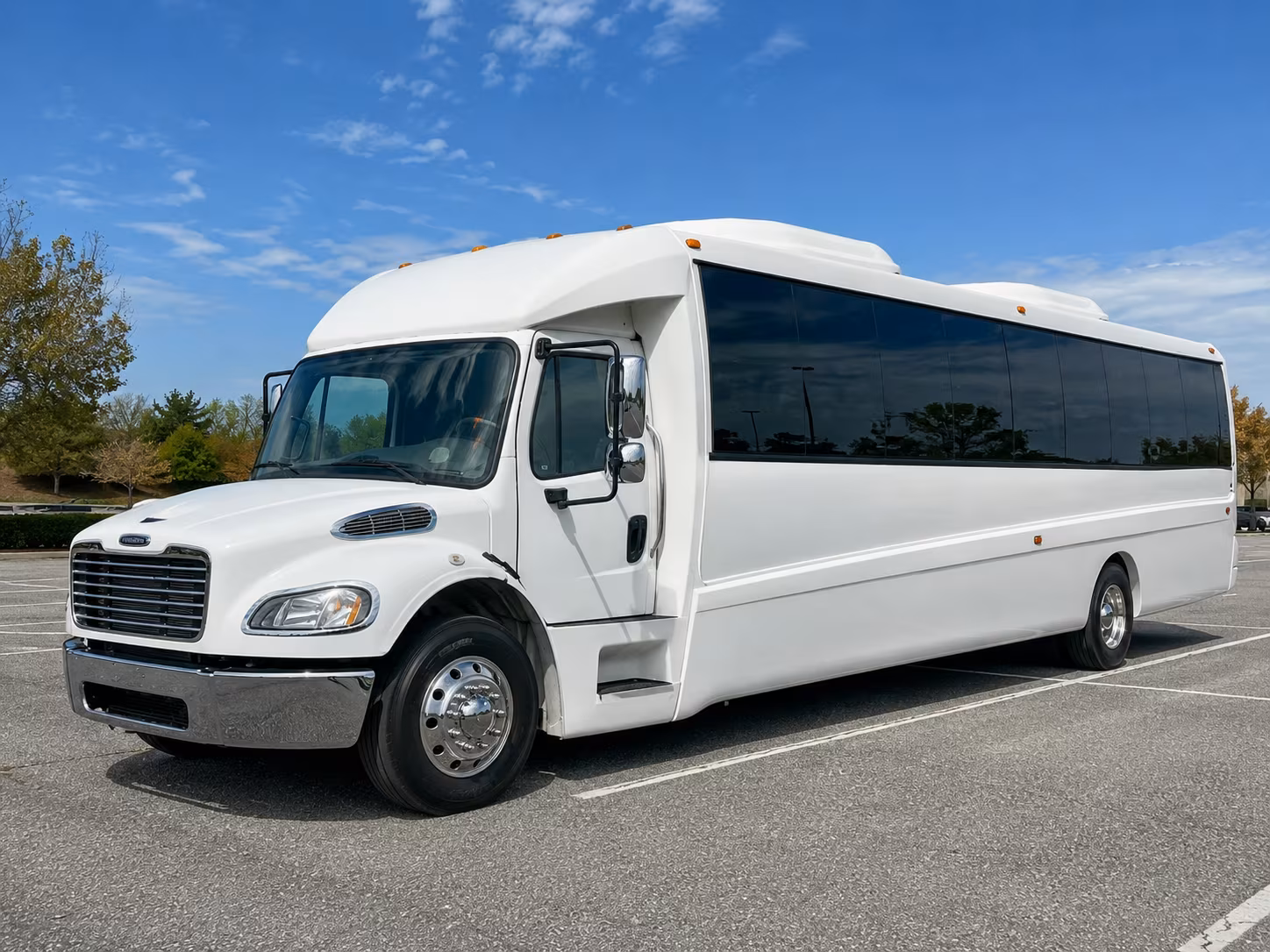 norfolk 30 passenger party bus